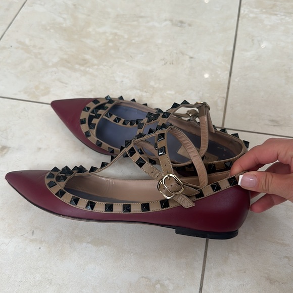 Valentino Garavani Shoes Valentino Patent Rockstud Caged Ballet Flat - Picture 8 of 11